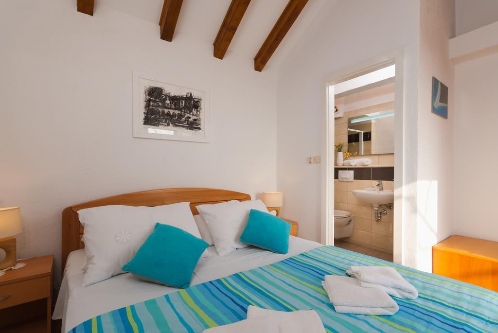 Holiday Home Vineyard House โบล ภายนอก รูปภาพ