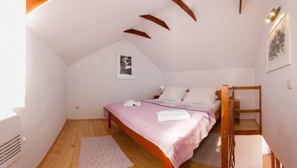 Holiday Home Vineyard House โบล ภายนอก รูปภาพ