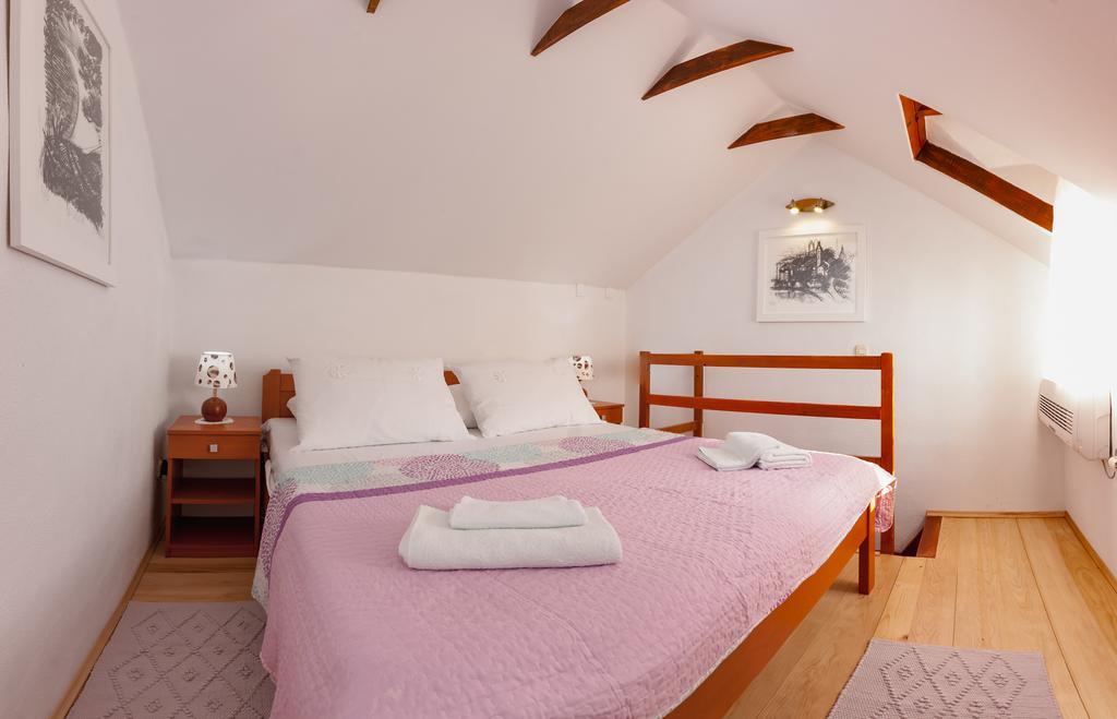 Holiday Home Vineyard House โบล ภายนอก รูปภาพ