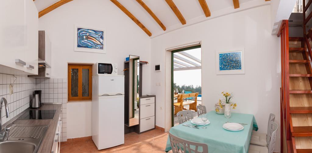 Holiday Home Vineyard House โบล ภายนอก รูปภาพ