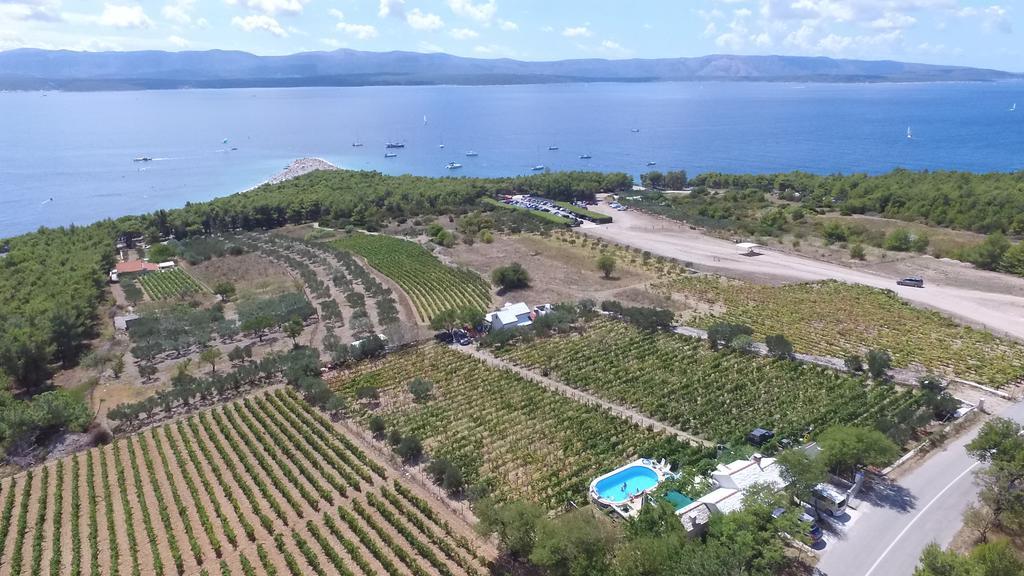 Holiday Home Vineyard House โบล ภายนอก รูปภาพ